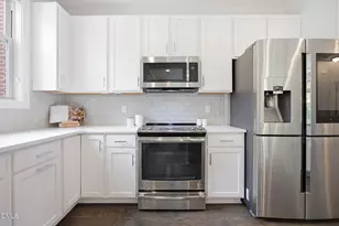 2430 Campus Shore Dr, Raleigh, NC 27606 - Photo 8