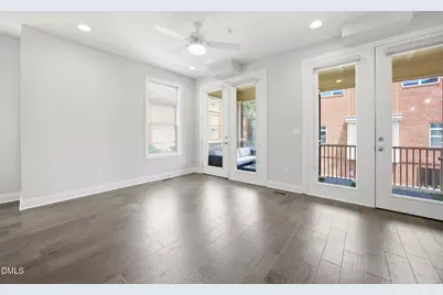 2430 Campus Shore Drive #104, Raleigh, NC 27606 - Photo 12