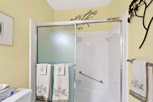 1000 Blenheim Dr, Raleigh, NC 27612 - Photo 36