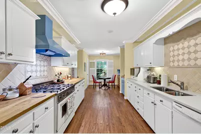 1000 Blenheim Drive, Raleigh, NC 27612 - Photo 14