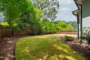 911 Canterbury Rd, Raleigh, NC 27607 - Photo 58