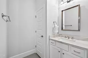 911 Canterbury Rd, Raleigh, NC 27607 - Photo 42