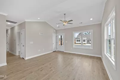 930 Micro Road W, Selma, NC 27576 - Photo 6