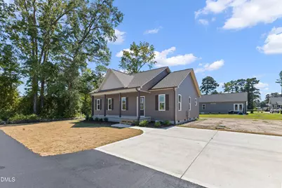 930 Micro Road W, Selma, NC 27576 - Photo 2