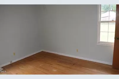 205 W B Street, Erwin, NC 28339 - Photo 8