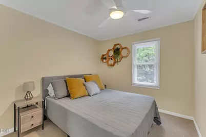 918 Hampshire Court, Cary, NC 27511 - Photo 18