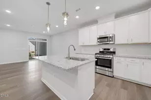 3121 Cathedral Comb Dr, Apex, NC 27502 - Photo 2