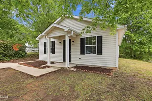 1015 Fairview St, Durham, NC 27707 - Photo 2