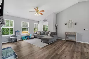 405 Dogwood Creek Pl, Fuquay-Varina, NC 27526 - Photo 6