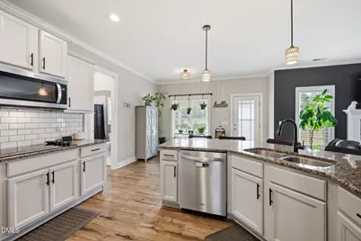 124 Shady Oaks Drive, Benson, NC 27504 - Photo 12