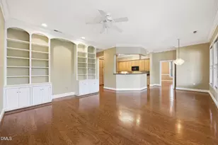 2801 Glenwood Gardens Ln, Raleigh, NC 27608 - Photo 8