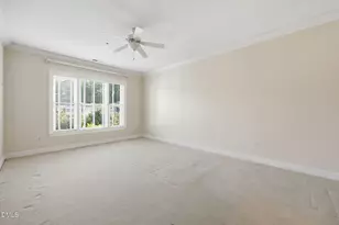 2801 Glenwood Gardens Ln, Raleigh, NC 27608 - Photo 10