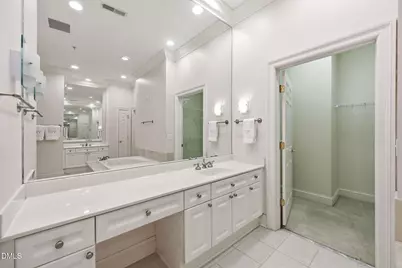 2801 Glenwood Gardens Lane #303, Raleigh, NC 27608 - Photo 12