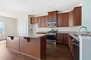 1025 Waymaker Ct, Apex, NC 27502 - Photo 4