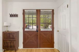 1421 Harris Ct, Cary, NC 27511 - Photo 8