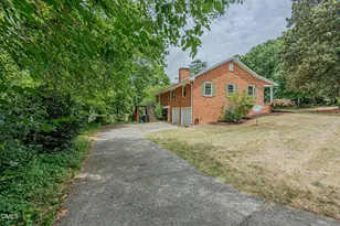 597 Parkview Dr, Burlington, NC 27215 - Photo 2