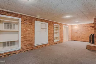 597 Parkview Dr, Burlington, NC 27215 - Photo 28