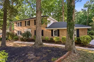 5617 Partridge Ln, Raleigh, NC 27609 - Photo 6