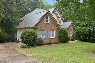 155 Georgetown Woods Dr, Youngsville, NC 27596 - Photo 2