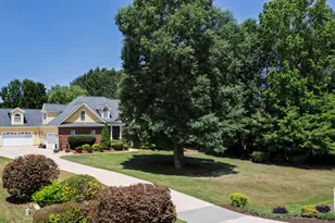 1305 Brookhill Dr, Clayton, NC 27520 - Photo 4