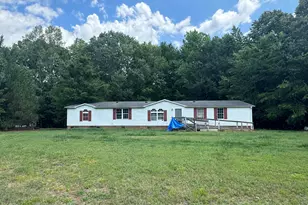 140 Smith Hill Ln, Roxboro, NC 27574 - Photo 2