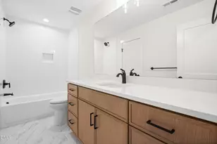 712 Grayhaven Pl, Raleigh, NC 27606 - Photo 24