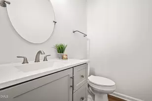 2037 Trexler Ct, Raleigh, NC 27606 - Photo 12