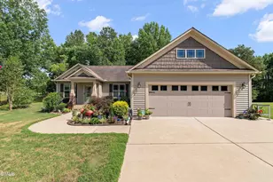 125 Garnet Ln, Clayton, NC 27520 - Photo 1