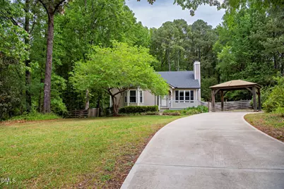 4001 Rockside Hills Drive, Raleigh, NC 27603 - Photo 2