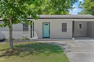 2318 Caroline Dr, Sanford, NC 27330 - Photo 2