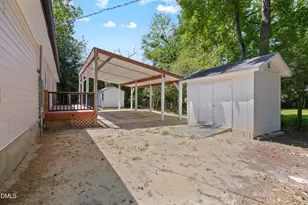 2318 Caroline Dr, Sanford, NC 27330 - Photo 10