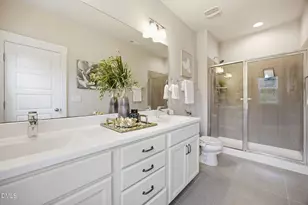 542 Beacon Ridge Blvd, Chapel Hill, NC 27516 - Photo 10