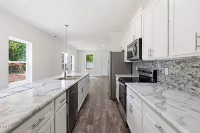 1304 Goldsboro Avenue, Sanford, NC 27330 - Photo 12