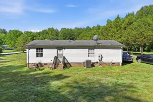 215 Dixon Ln, Roxboro, NC 27574 - Photo 14