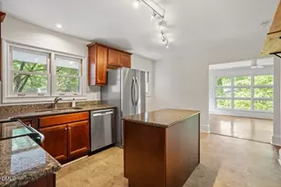 210 Wilmot Dr, Raleigh, NC 27606 - Photo 8