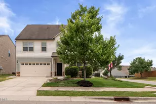 2504 Averon Dr, Fuquay Varina, NC 27526 - Photo 2
