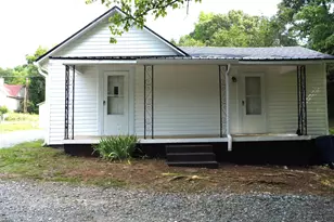 123 E Hill St, Haw River, NC 27258 - Photo 2