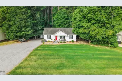 618 Lockwood Drive, Clayton, NC 27527 - Photo 4