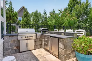 609 Cottsmore Ct, Cary, NC 27519 - Photo 32