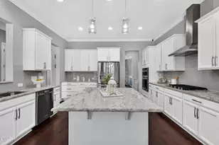 609 Cottsmore Ct, Cary, NC 27519 - Photo 18