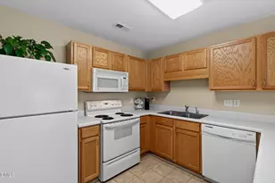 5512 Roan Mountain Pl, Raleigh, NC 27613 - Photo 14