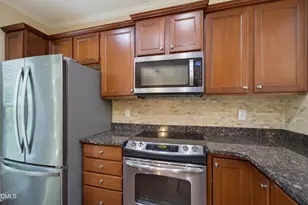 715 Finnbar Dr, Cary, NC 27519 - Photo 10