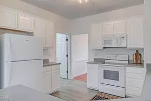 2517 Cambridge Rd, Burlington, NC 27215 - Photo 6