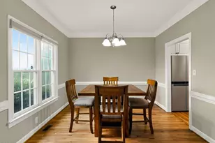 305 Neuse Ridge Dr, Clayton, NC 27527 - Photo 4