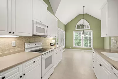 13 York Woods Place, Durham, NC 27705 - Photo 10