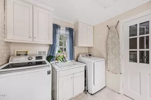3725 Hope Valley Rd, Durham, NC 27707 - Photo 30