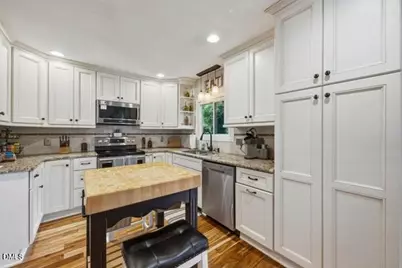 818 Lake Forest Drive, Raleigh, NC 27615 - Photo 20