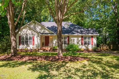 110 Brampton Circle, Clayton, NC 27527 - Photo 2