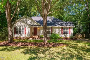 110 Brampton Cir, Clayton, NC 27527 - Photo 2