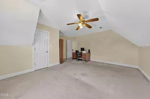 417 Arbor Creek Dr, Holly Springs, NC 27540 - Photo 30